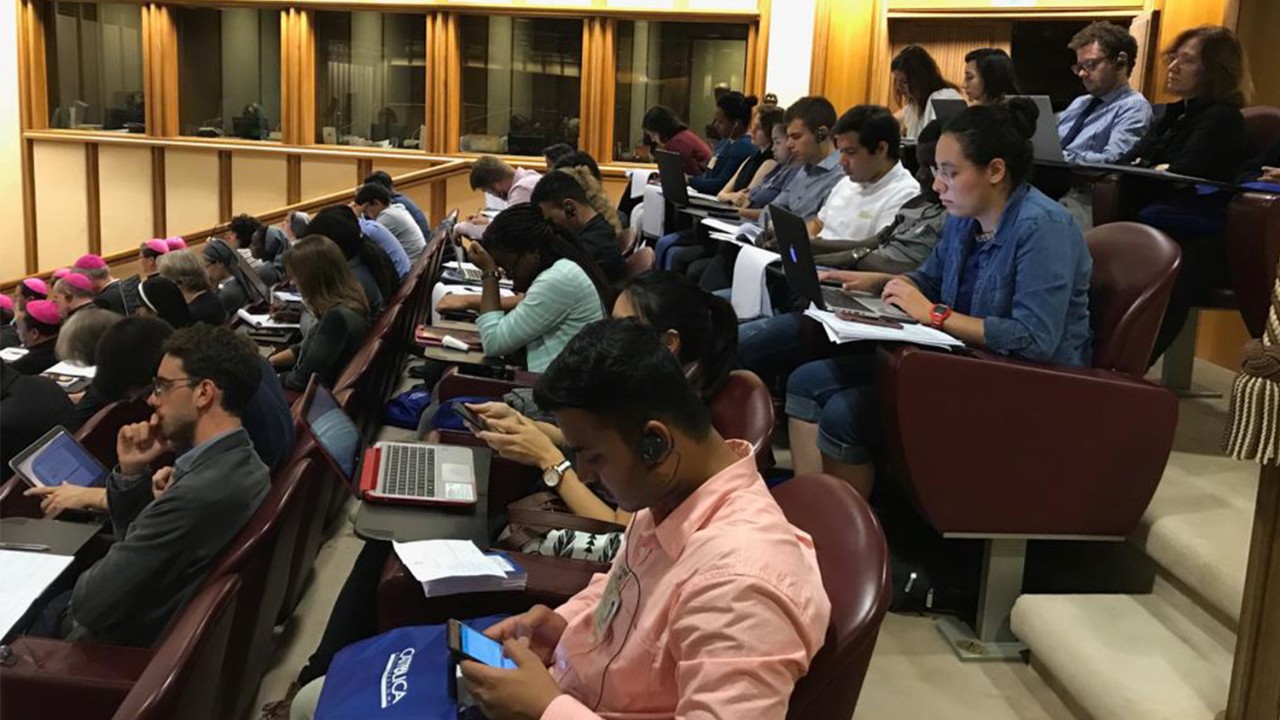 Synod of Bishops on Young People: Becoming digital missionaries